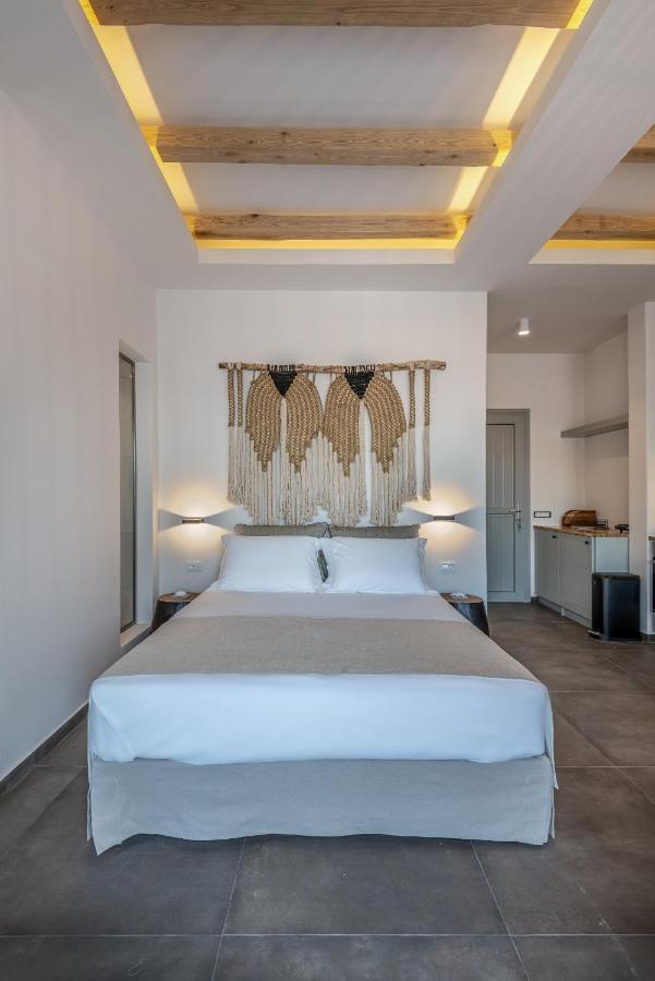 Vivere Luxury Suites Pera Gyalos Luaran gambar
