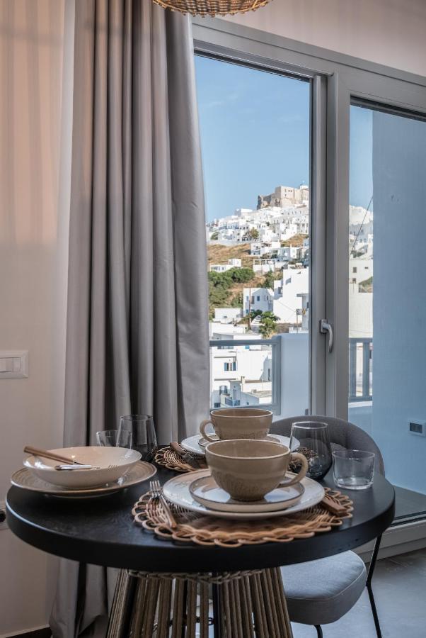 Vivere Luxury Suites Pera Gyalos Luaran gambar