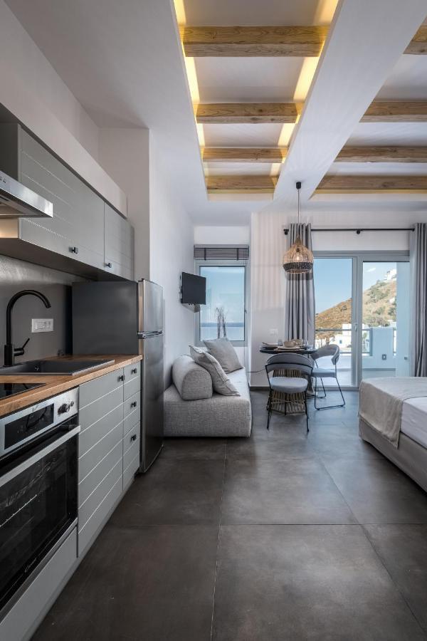 Vivere Luxury Suites Pera Gyalos Luaran gambar