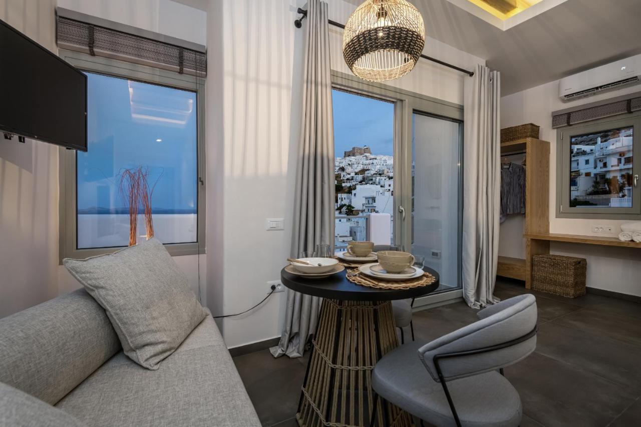 Vivere Luxury Suites Pera Gyalos Luaran gambar