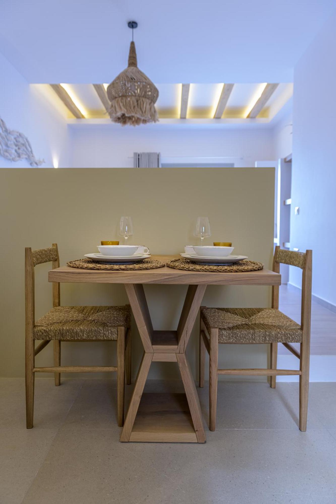 Vivere Luxury Suites Pera Gyalos Luaran gambar