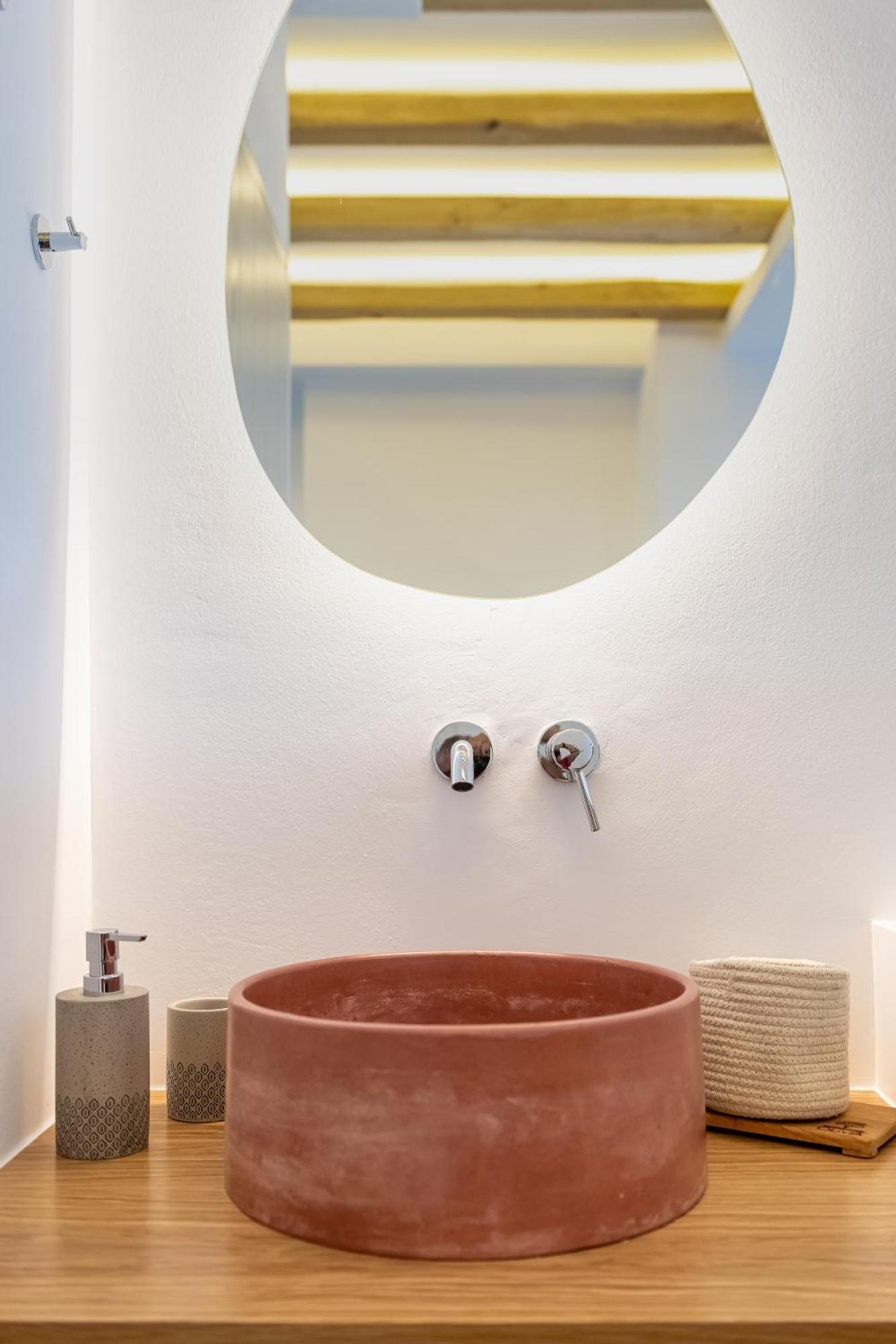 Vivere Luxury Suites Pera Gyalos Luaran gambar